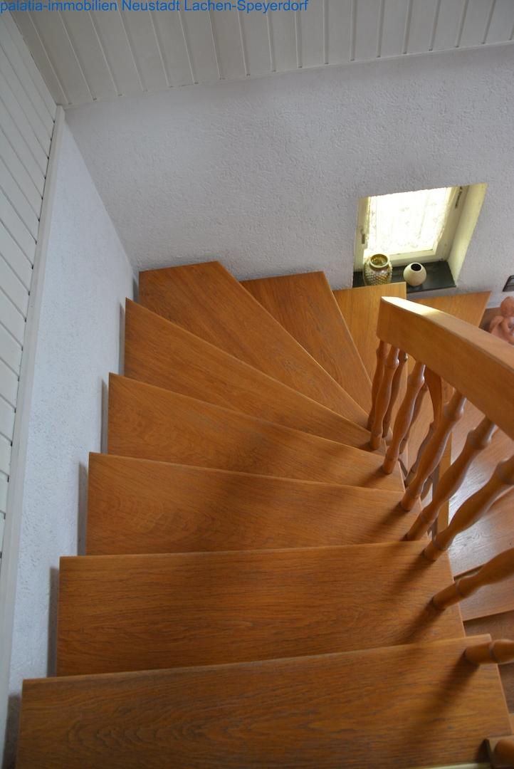 Treppenanlage ins OG
