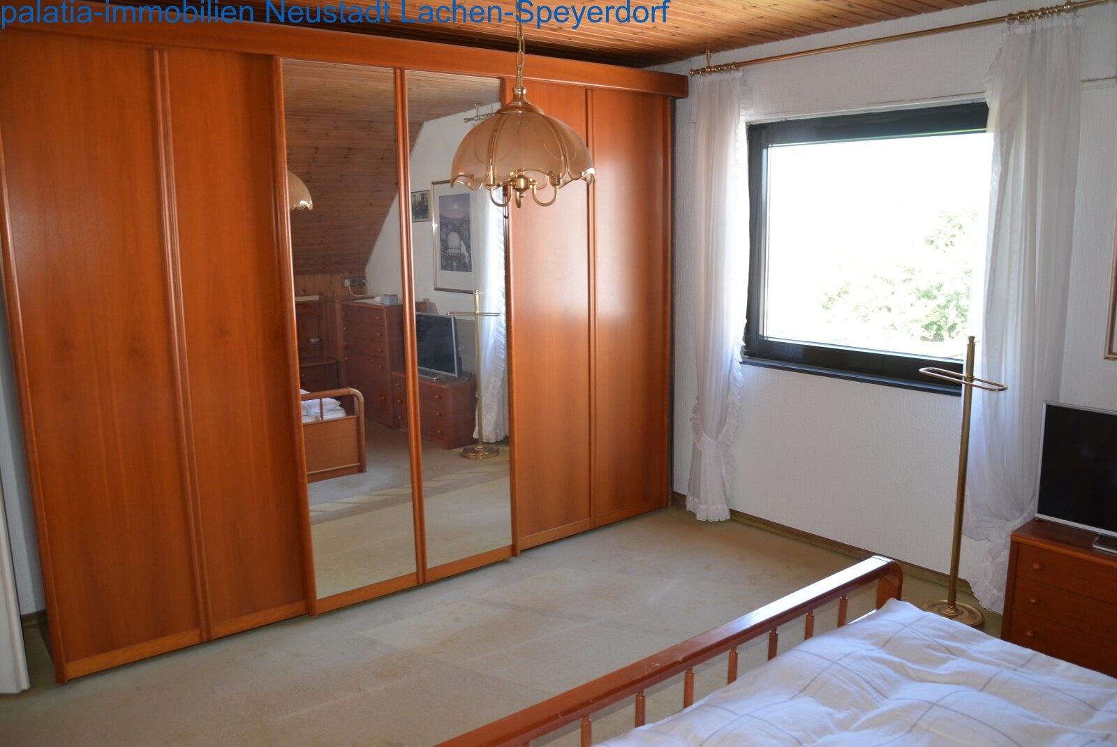 Elternschlafzimmer Bild 2