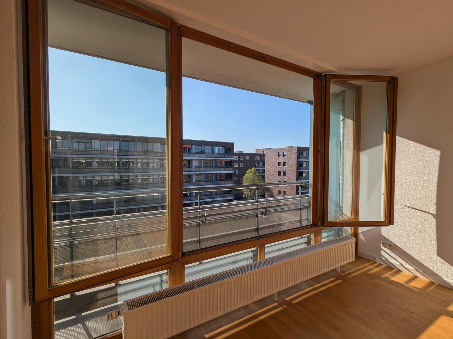 Wohnzimmer - Fenster offen