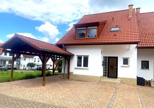 Hausansicht vorne