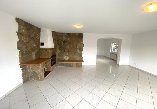 Wohnz. m. Blick in Esszimmerbe