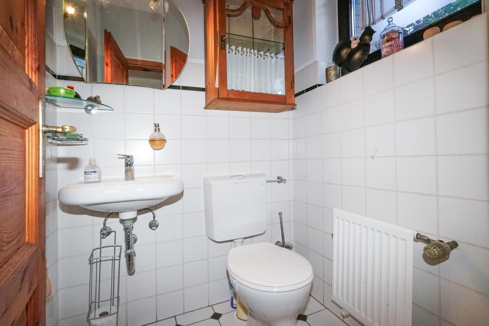 Gäste-WC EG