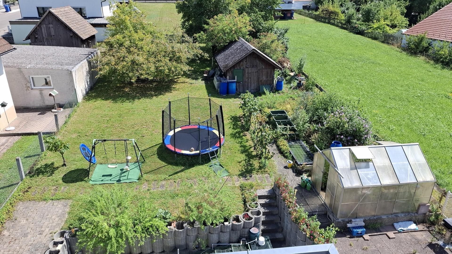 Garten/Gewächshaus, Spielplatz