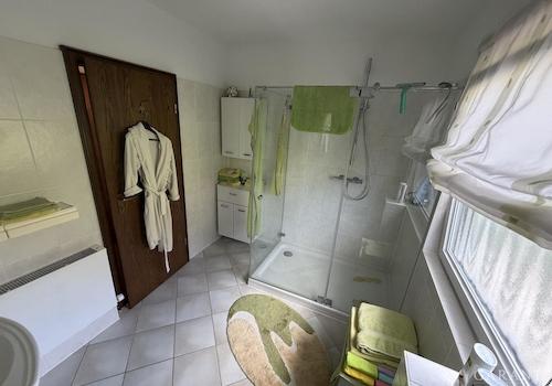 Badezimmer 1-2