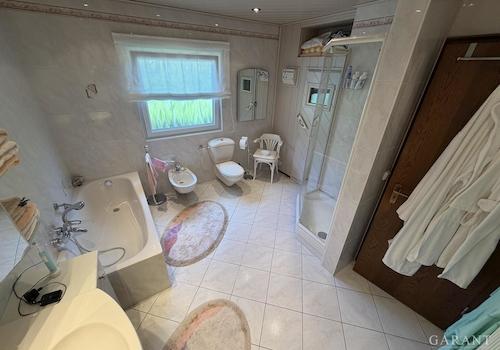 Badezimmer 2