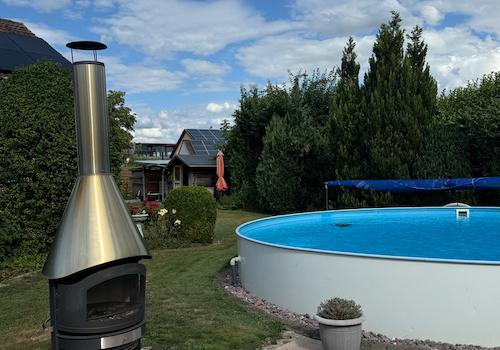 Pool mit Garten