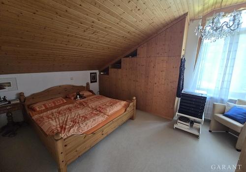 Schlafzimmer DG