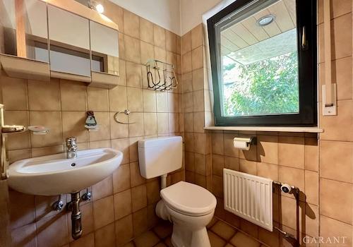 Gäste-WC EG