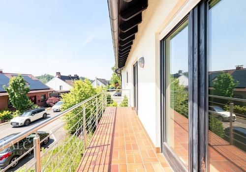 Großer Balkon - OG
