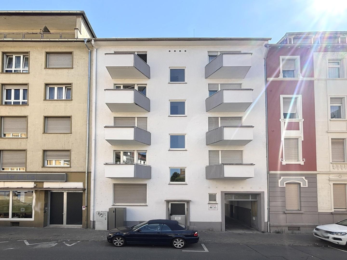 Straßenansicht