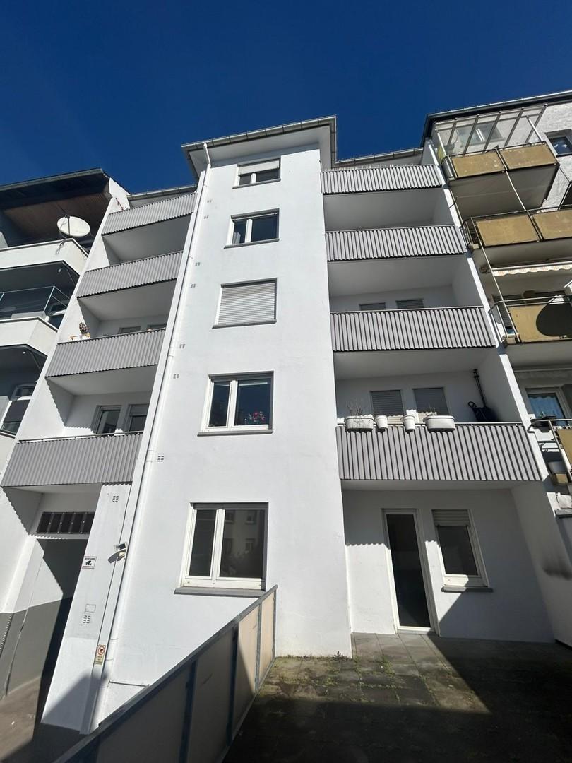 Rückansicht Terrassen Sicht
