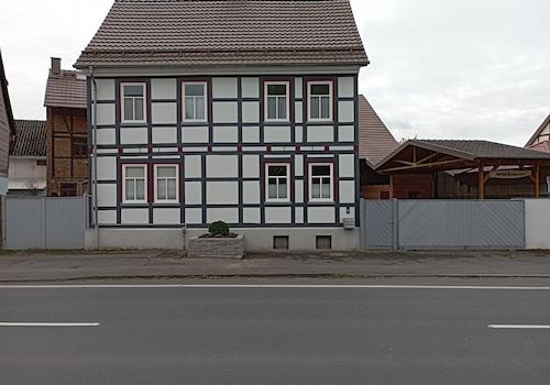 Straßenansicht