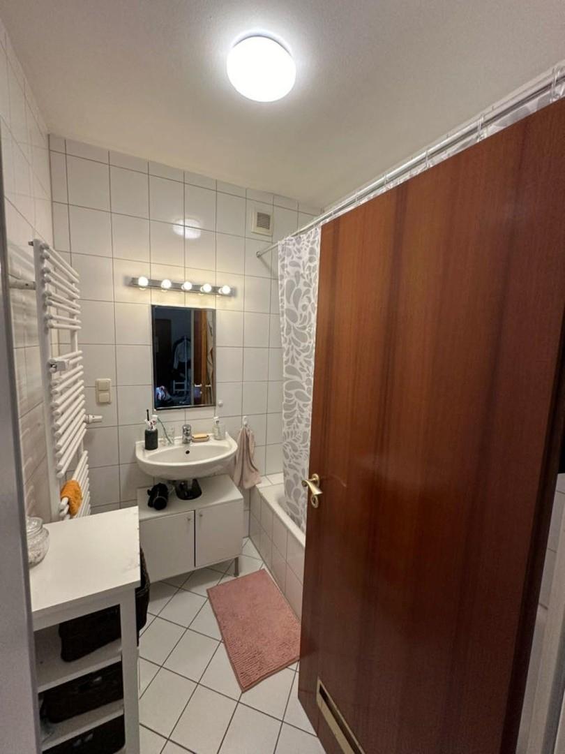 Beispielfoto für Duschbad