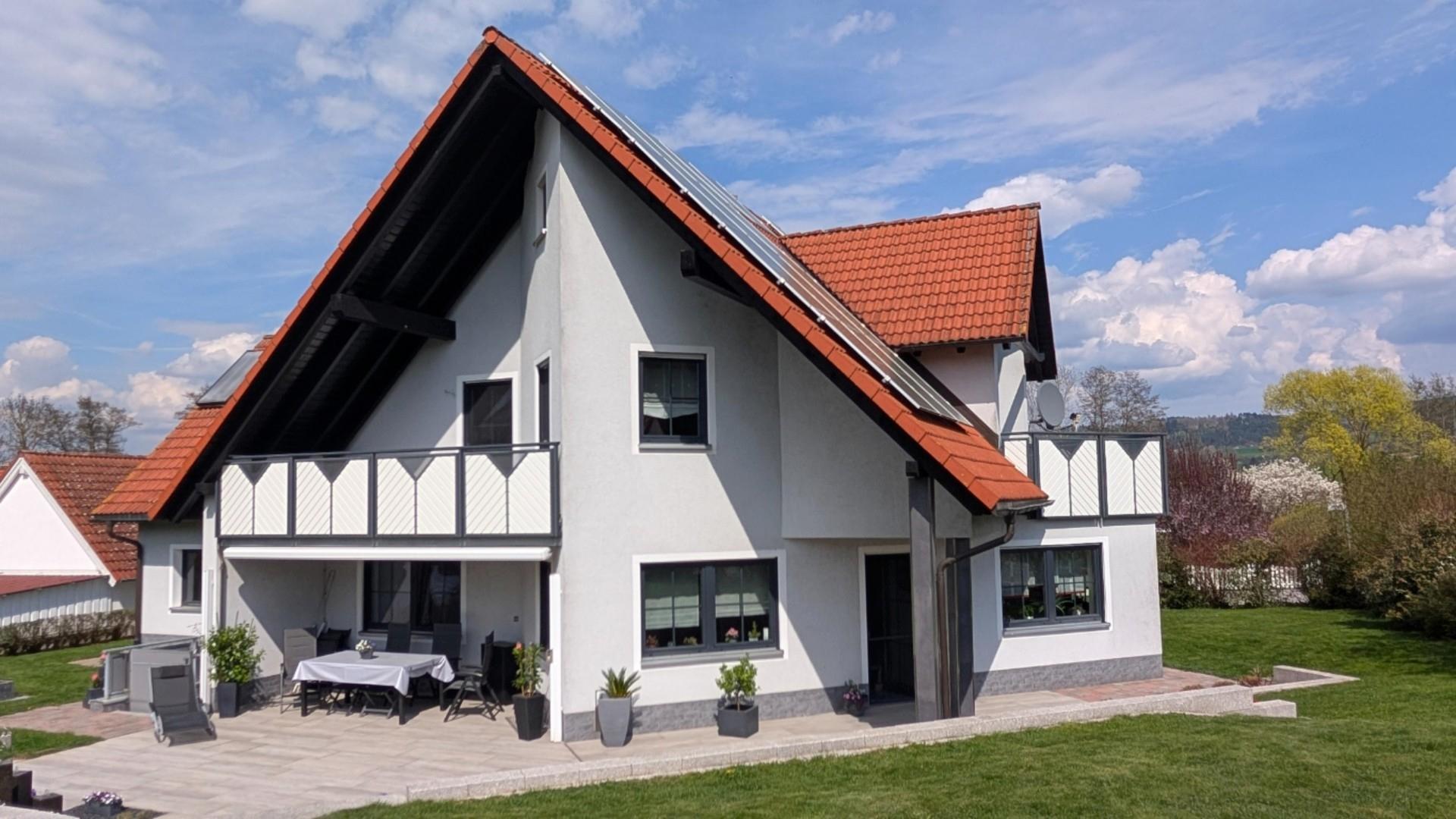 Hausansicht Terrasse