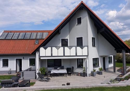 Hausansicht Terrasse