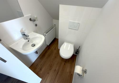 DG WC