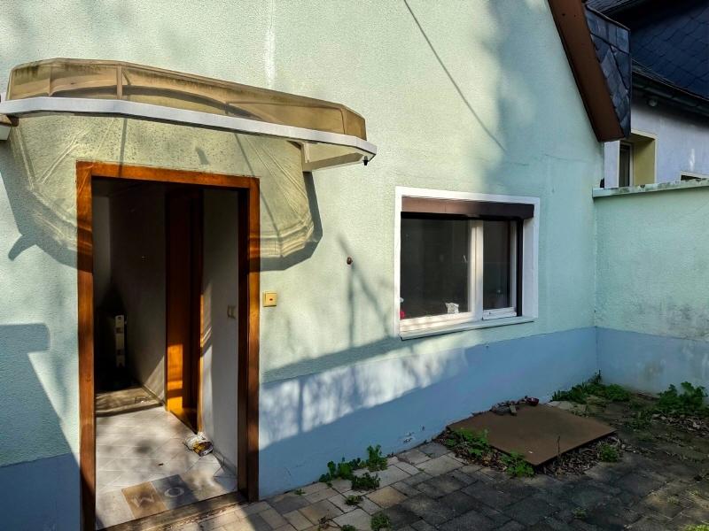 Haustür und Terrasse OG