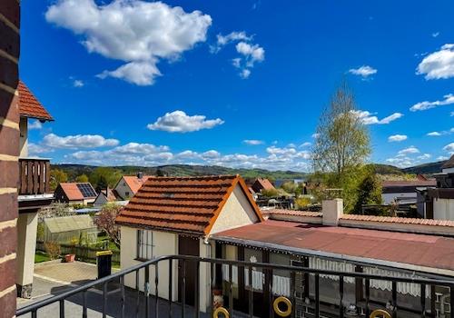 Blick vom Hauseingang nach NO