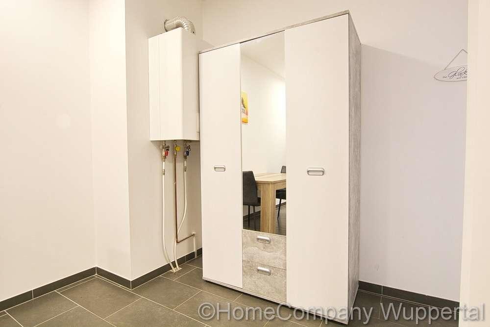 Kleiderschrank