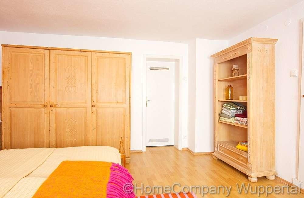 Kleiderschrank