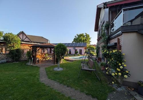 v. Hof z. Garten