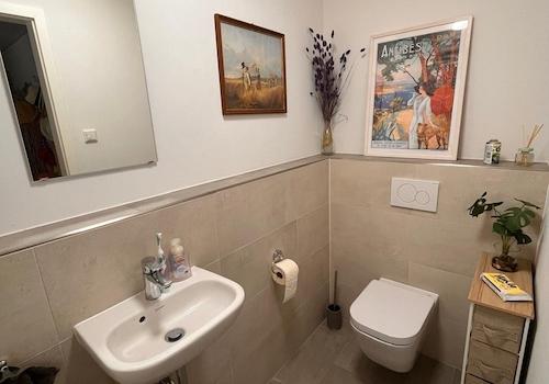 Gästetoilette EG