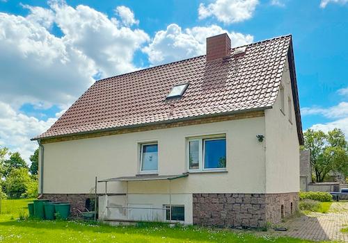 ...hofseitig durch den Keller raus und rein