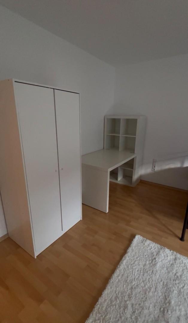 Zimmer 1 (600 € warm) 