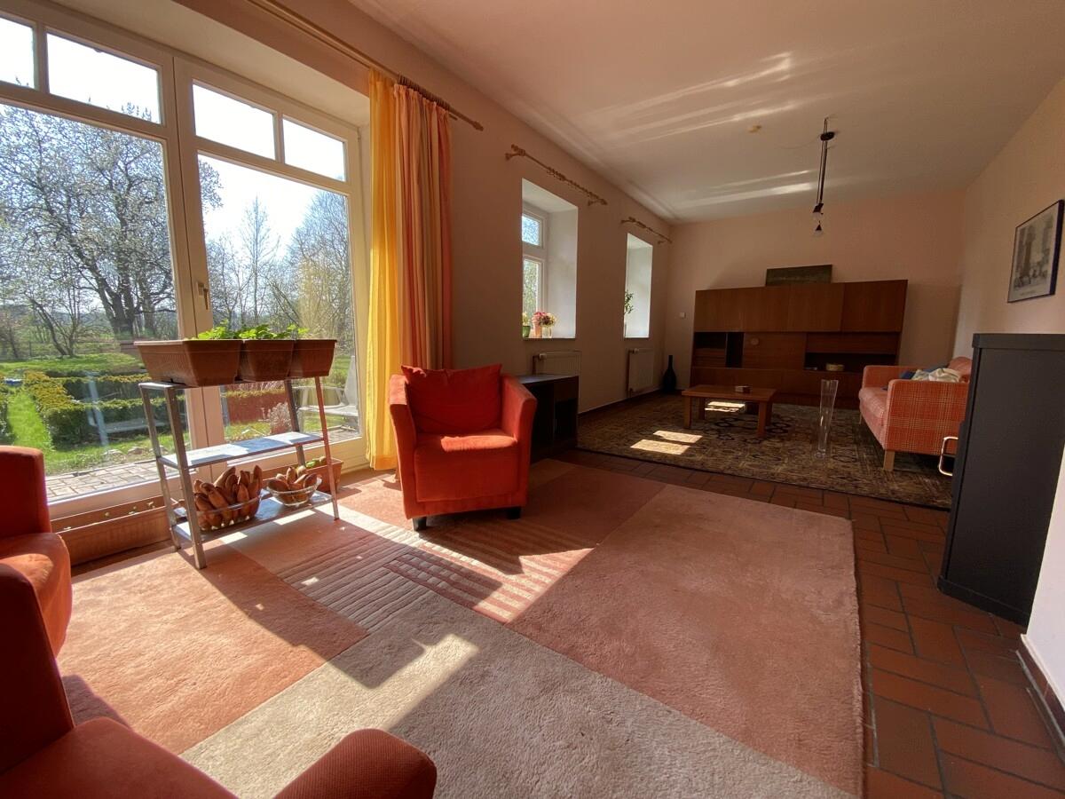 Wohnzimmer Haus  2