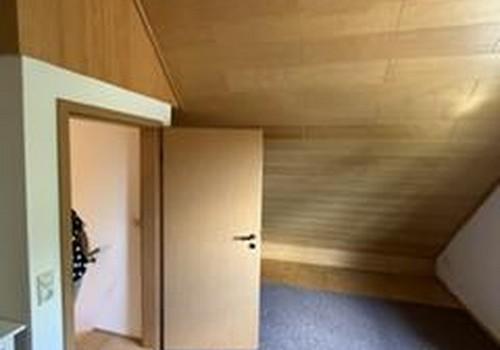Spitzbodenzimmer