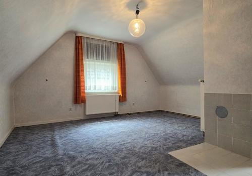 Schlafzimmer DG