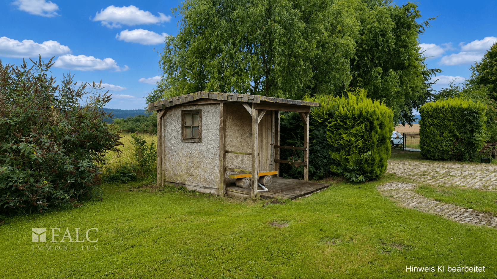 Garten mit Gartenhaus