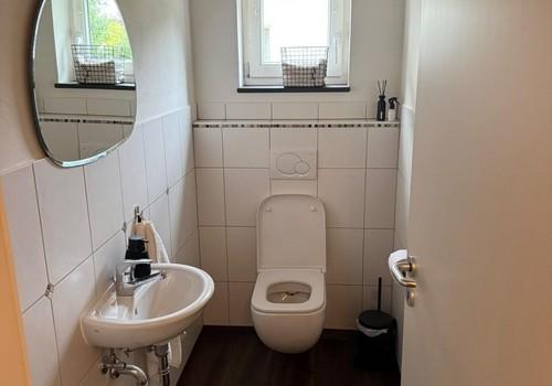 Gästetoilette EG