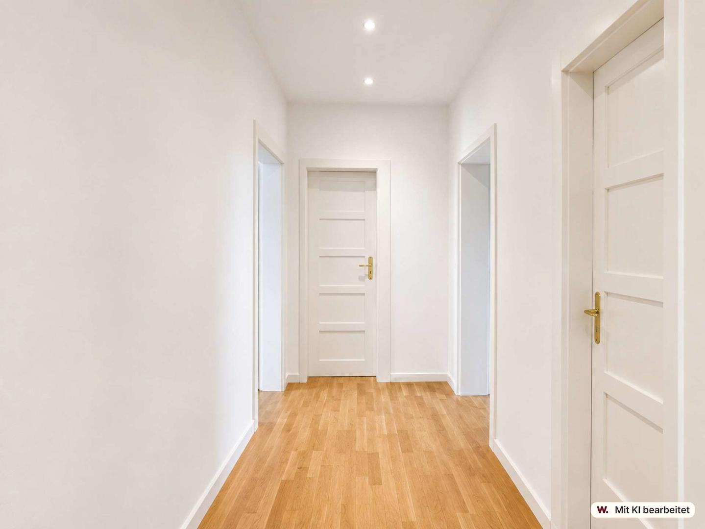 Flur mit Downlights