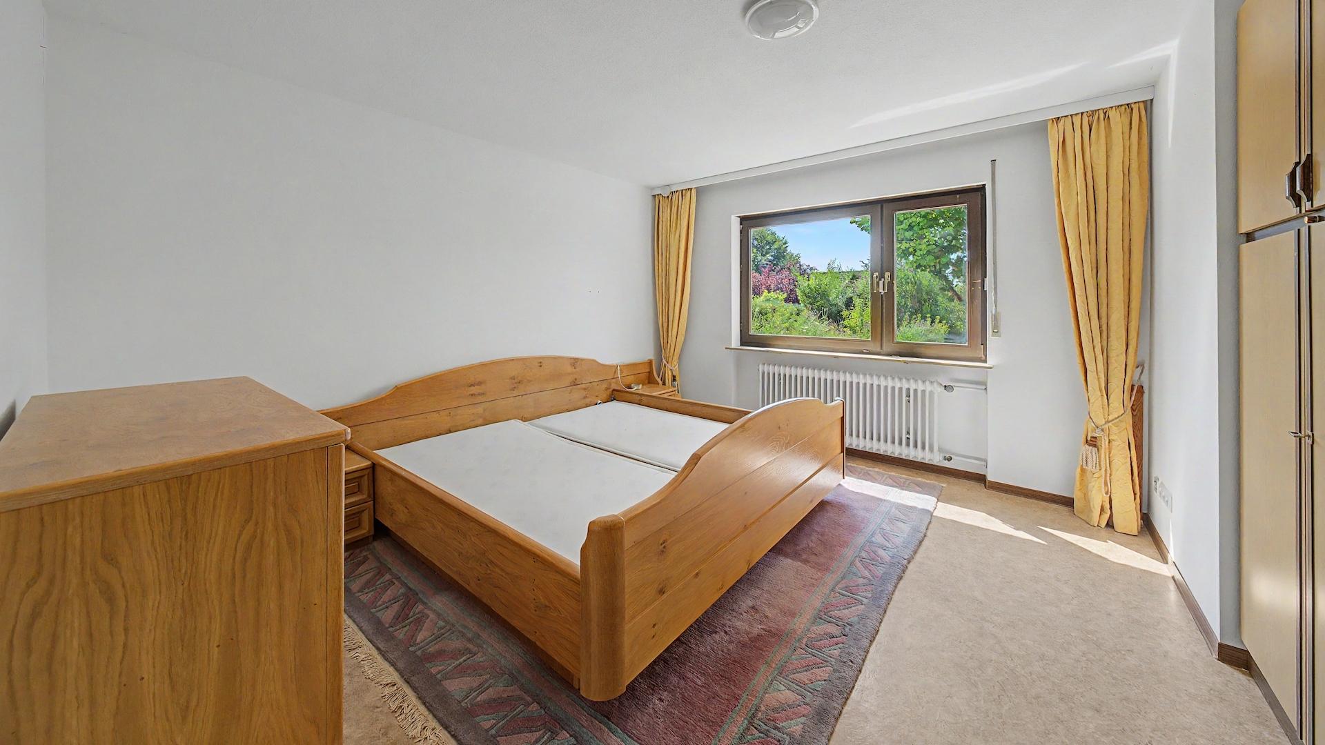 Einliegerwohnung Untergeschoss Schlafzimmer