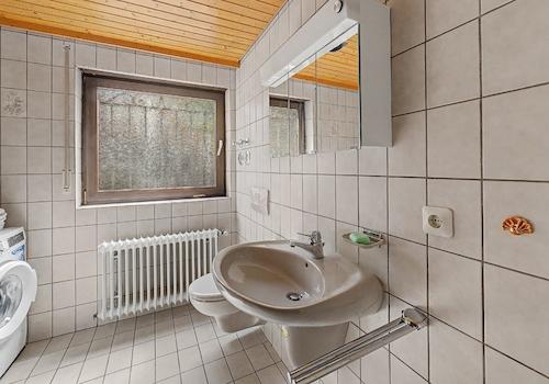 Einliegerwohnung Untergeschoss Tageslichtbad