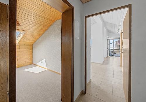 Einliegerwohnung Dachgeschoss Eingang