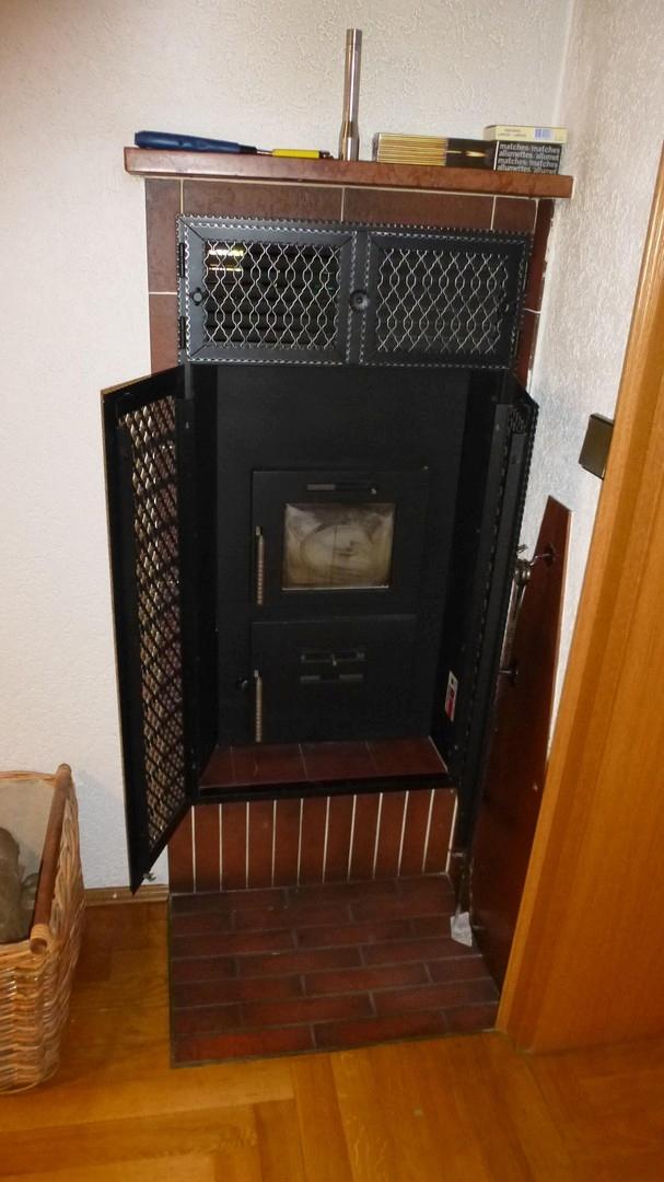 Kachelofen Wohn + Eszimmer