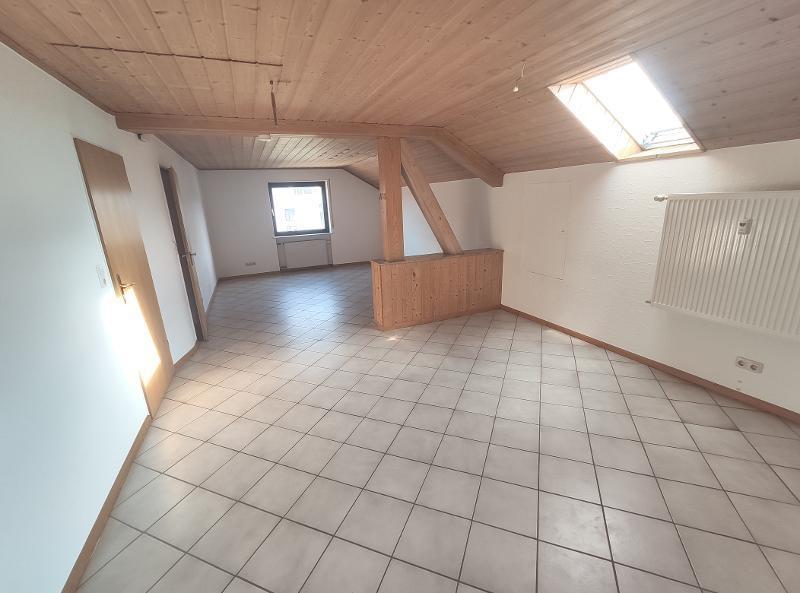 Wohn- /Esszimmer Bild 1