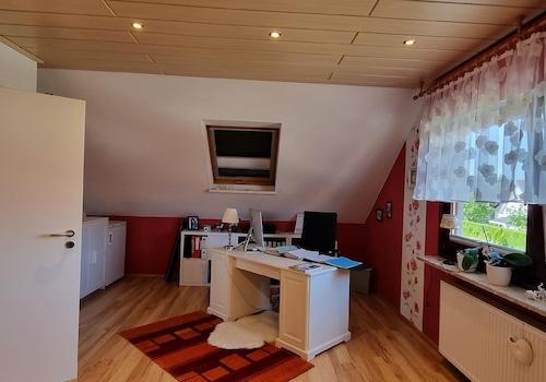 Zimmer 1 OG