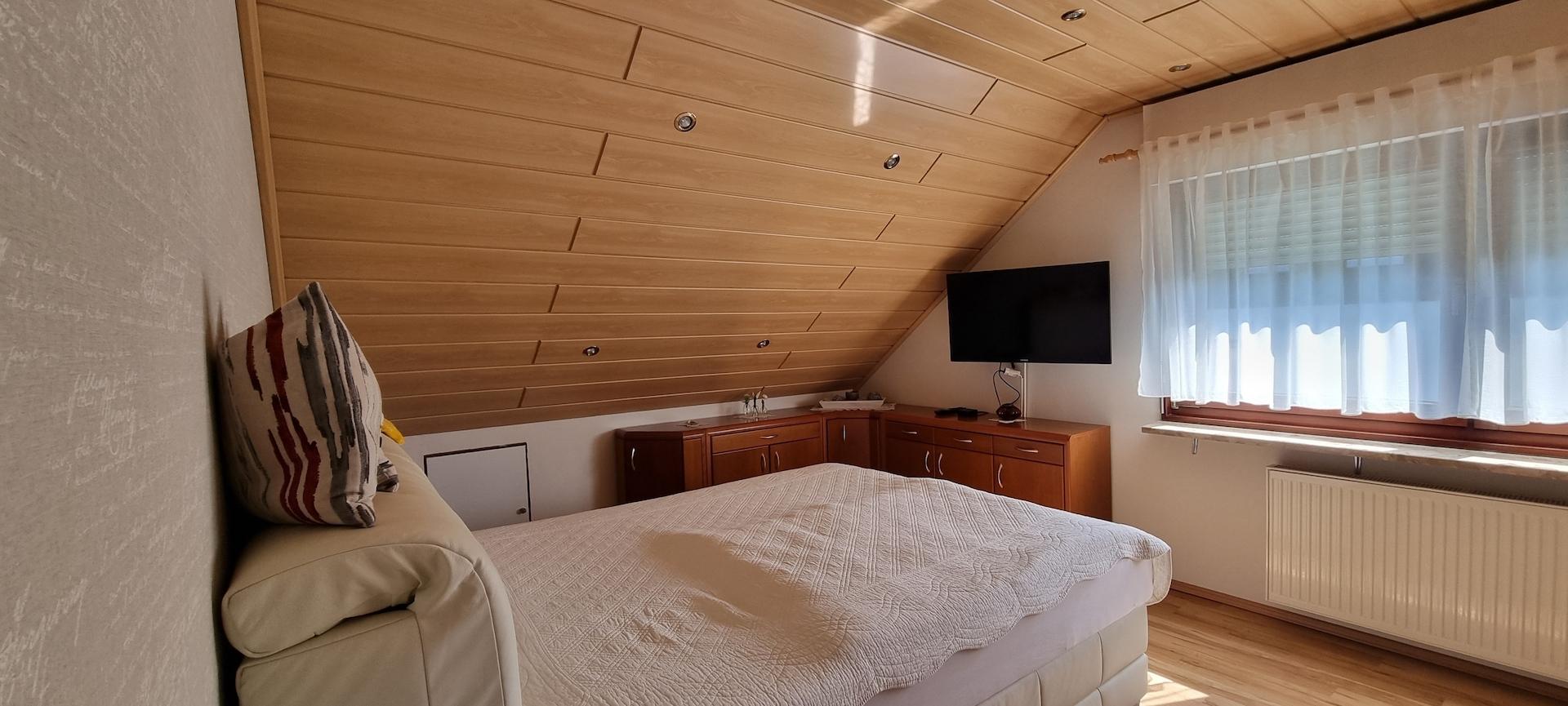 Schlafzimmer OG