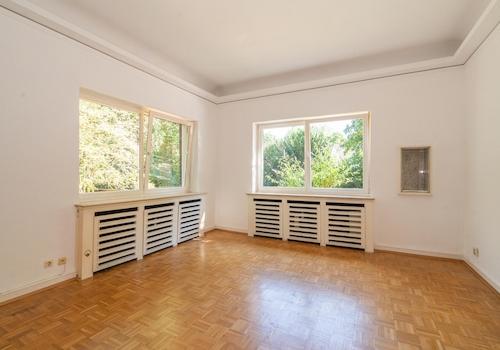 Wohn- und Schlafzimmer