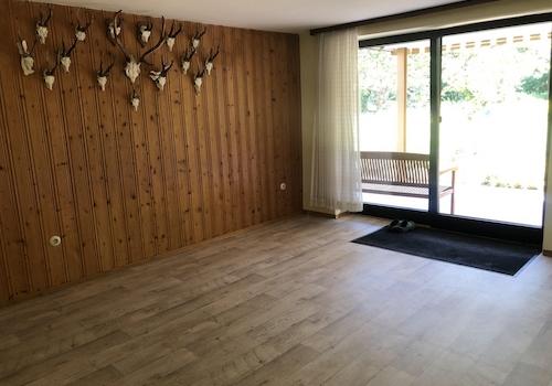 UG mit großer Tür zum Garten