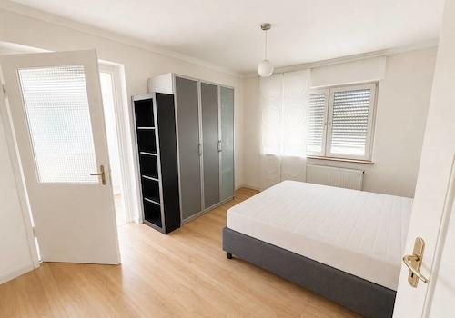 Schlafzimmer 1.OG - Übergang Wintergarten 1.OG