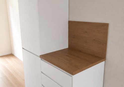 Hoher Kühlschrank inkl. gr.TK 