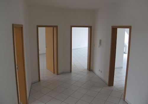 breiter zentraler Flur
