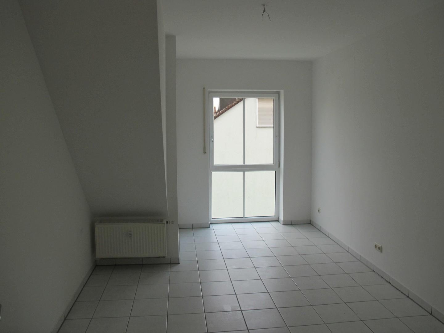 grosses Schlafzimmer bodentief