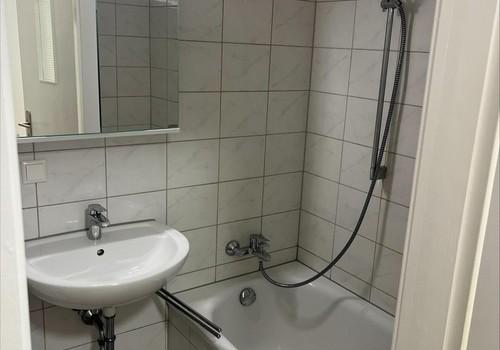Badezimmer mit Badewanne