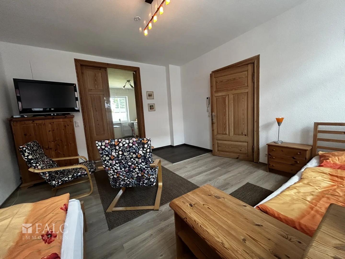 Wohnzimmer Wohnung links