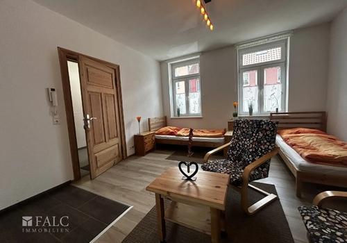Wohnzimmer Wohnung links